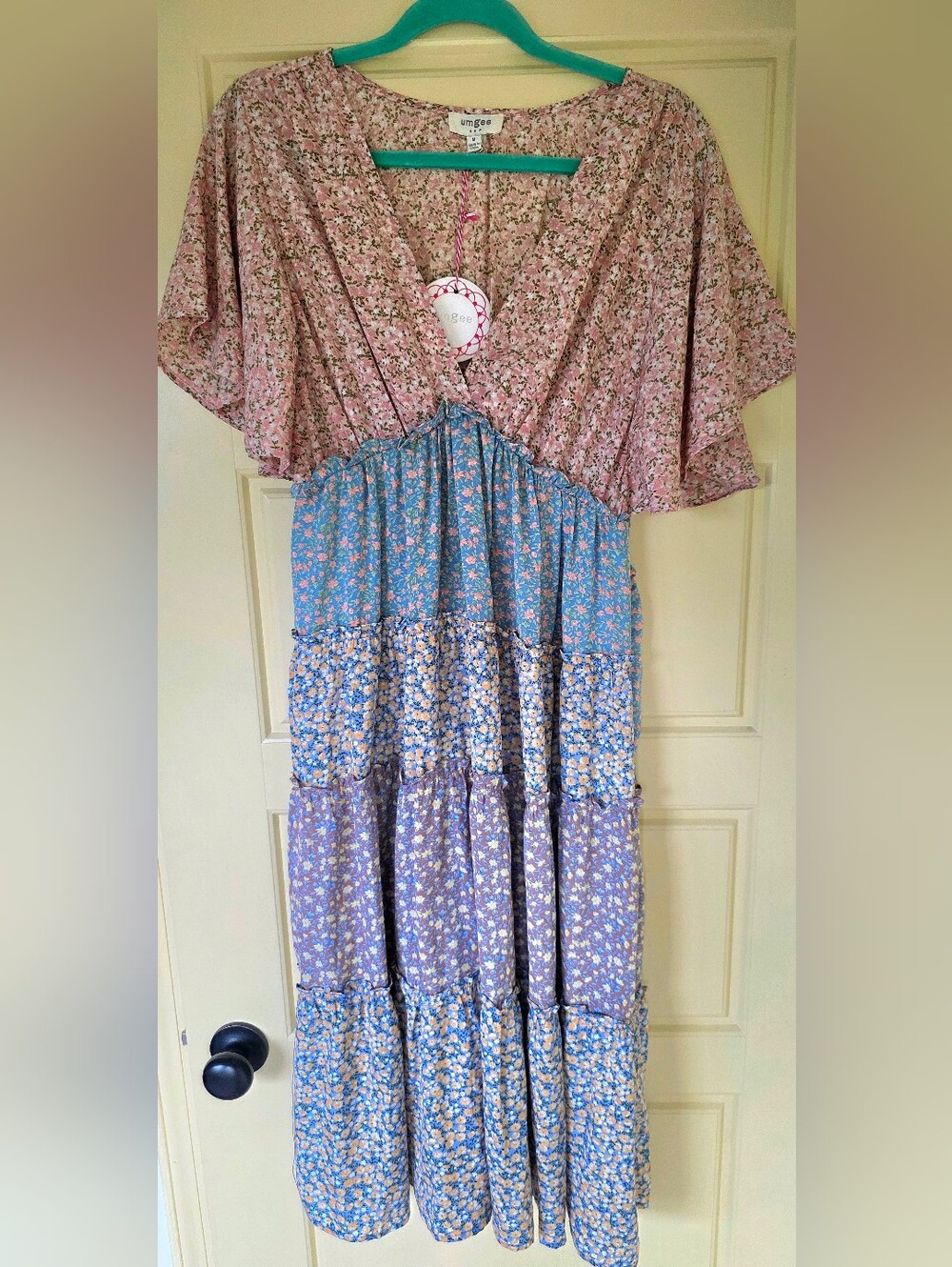 New Umgee Floral Tiered Maxi Flowy Dress in Pink, Blue & Purple Boho Medium